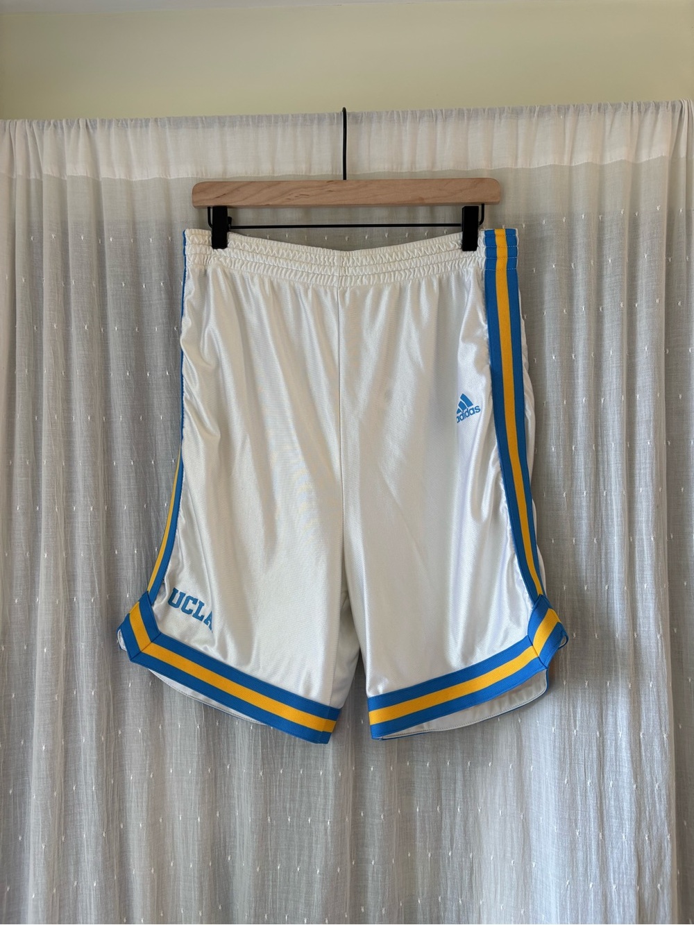 Vintage UCLA Bruins Adidas Basketball Shorts College Mens Large L